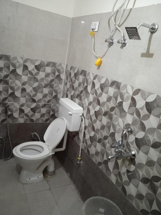 Triple1 Hostel & Homestay Rishīkesh Esterno foto
